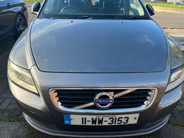 Volvo S40 Saloon, Diesel, 2011, Grey