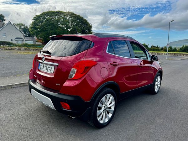 Vauxhall Mokka Hatchback, Diesel, 2015, Red