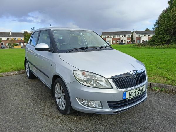 Skoda Fabia Hatchback, Petrol, 2014, Silver