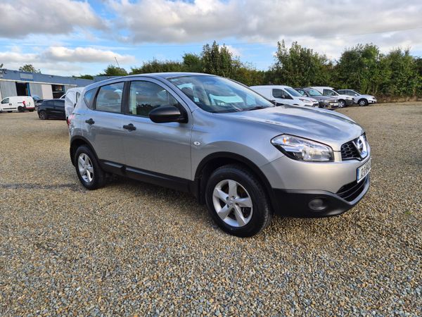 Nissan Qashqai Hatchback, Diesel, 2012, Silver