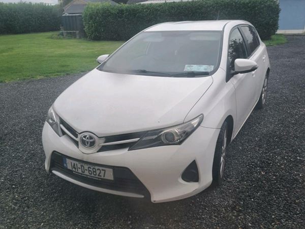 Toyota Auris Van, Diesel, 2014, White