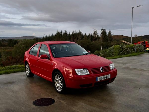 Volkswagen Bora Saloon, Diesel, 2005, Red