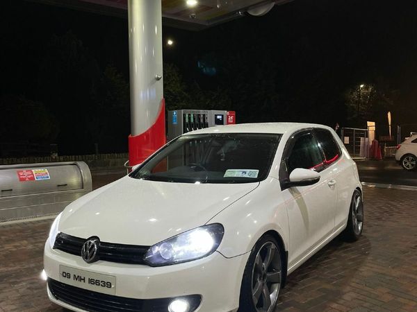 Volkswagen Golf Hatchback, Diesel, 2009, White