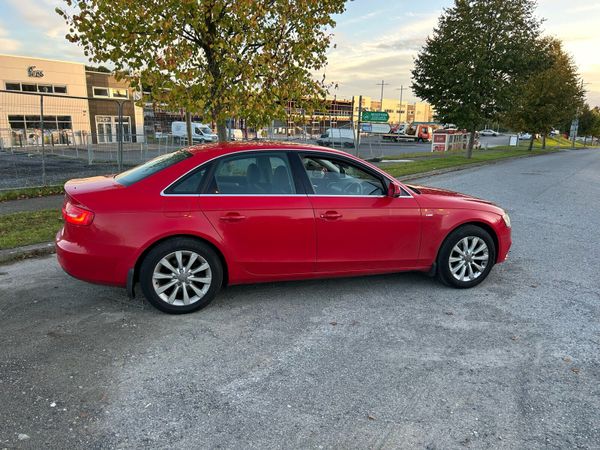 Audi A4 Saloon, Diesel, 2013, Red