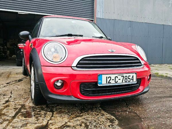 Mini First Hatchback, Petrol, 2012, Red