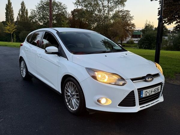 Ford Focus Hatchback, Petrol, 2012, White