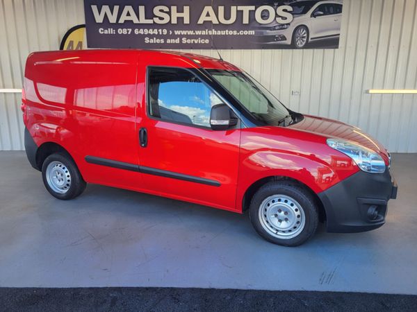 Opel Combo Van, Diesel, 2016, Red