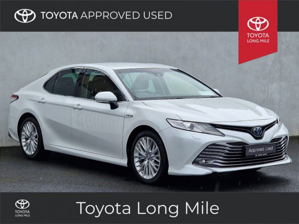 Toyota Camry Saloon, Petrol Hybrid, 2020, White