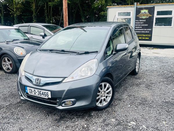 Honda Fit Hatchback, Petrol Hybrid, 2013, Grey