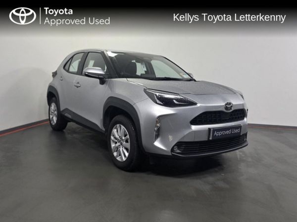 Toyota Yaris Cross Hatchback, Petrol Hybrid, 2025, Silver