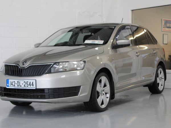 Skoda Rapid Hatchback, Diesel, 2014, Beige