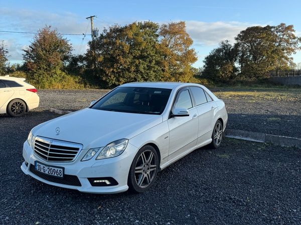 Mercedes-Benz E-Class Saloon, Diesel, 2010, White