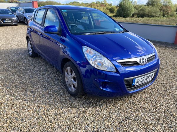 Hyundai i20 Hatchback, Petrol, 2010, Blue