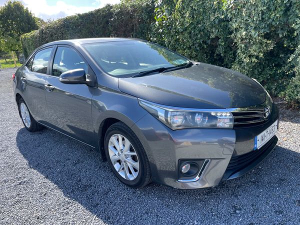 Toyota Corolla Saloon, Diesel, 2014, Grey