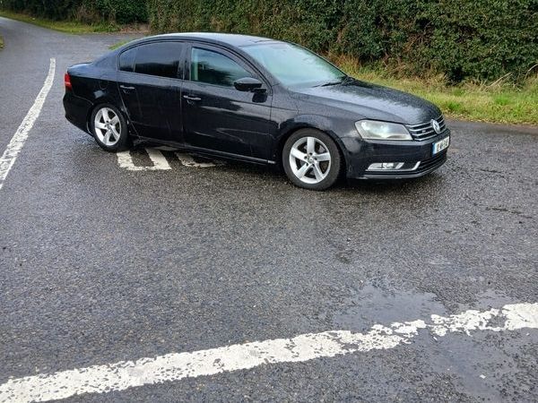 Volkswagen Passat Saloon, Diesel, 2012, Black