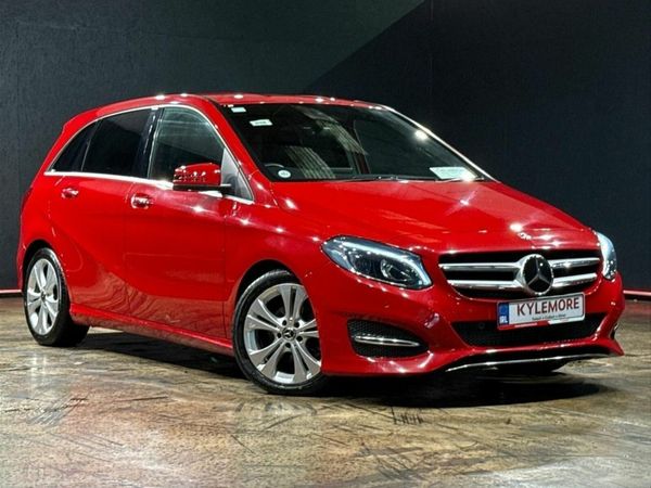 Mercedes-Benz B-Class Hatchback, Petrol, 2017, Red
