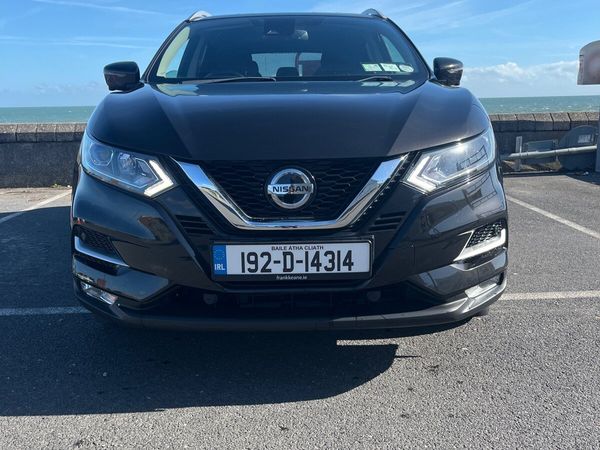 Nissan Qashqai MPV, Petrol, 2019, Black