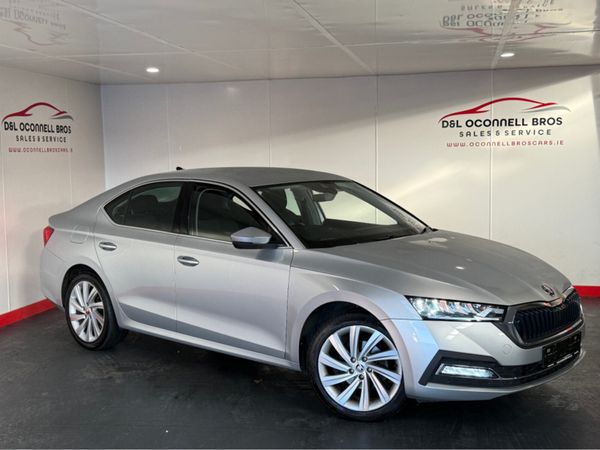Skoda Octavia Hatchback, Diesel, 2021, Grey