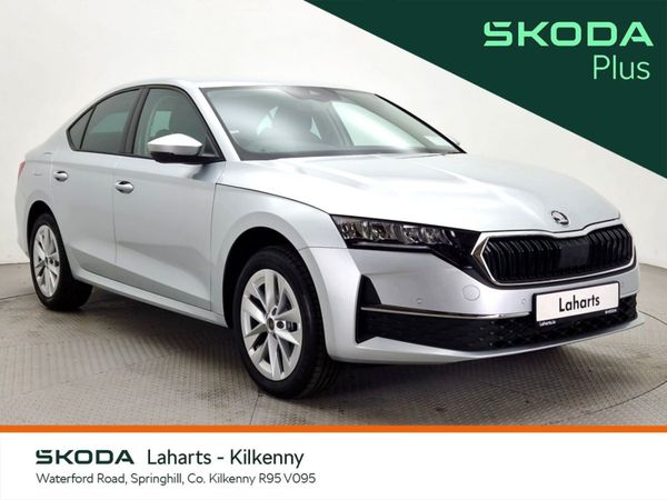 Skoda Octavia Saloon, Diesel, 2025, Silver