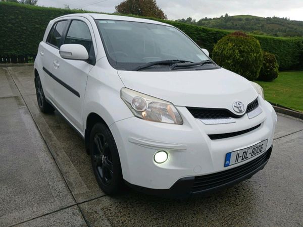 Toyota Urban Cruiser SUV, Diesel, 2011, White