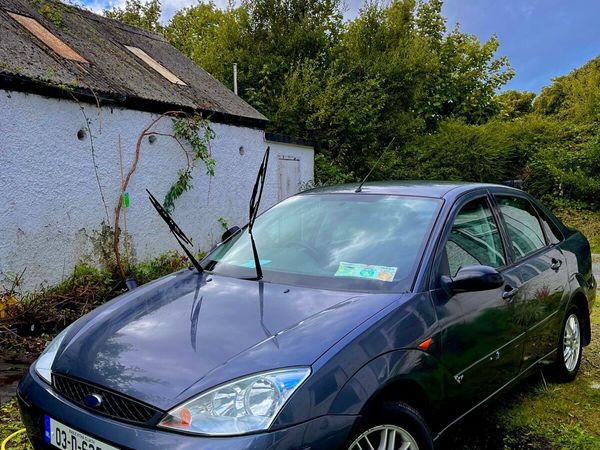 Ford Focus Saloon, Petrol, 2003, Grey