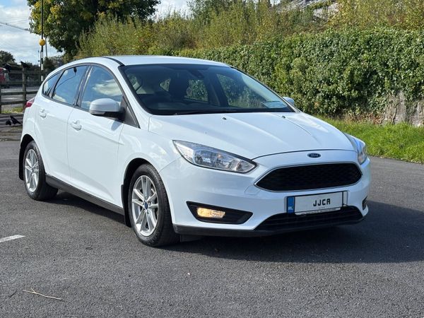 Ford Focus Hatchback, Diesel, 2017, White