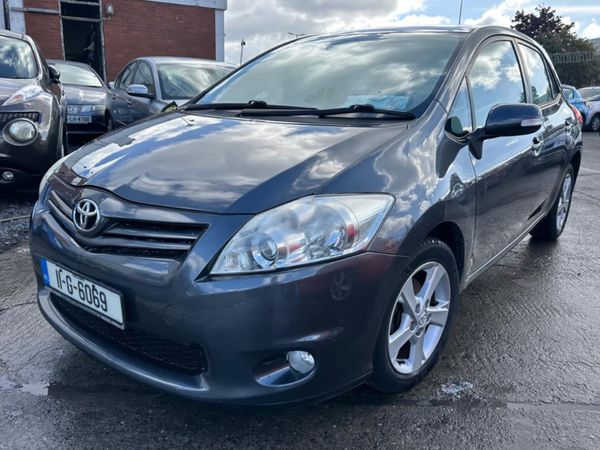 Toyota Auris Hatchback, Petrol, 2011, Grey