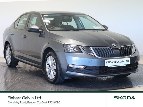 Skoda Octavia Saloon, Petrol, 2018, Grey