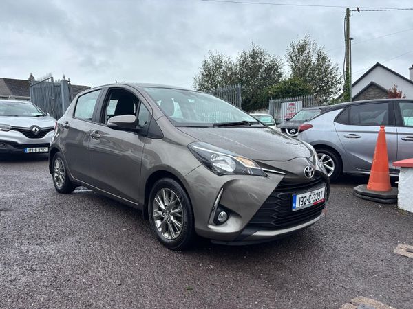 Toyota Yaris MPV, Petrol, 2019, Grey
