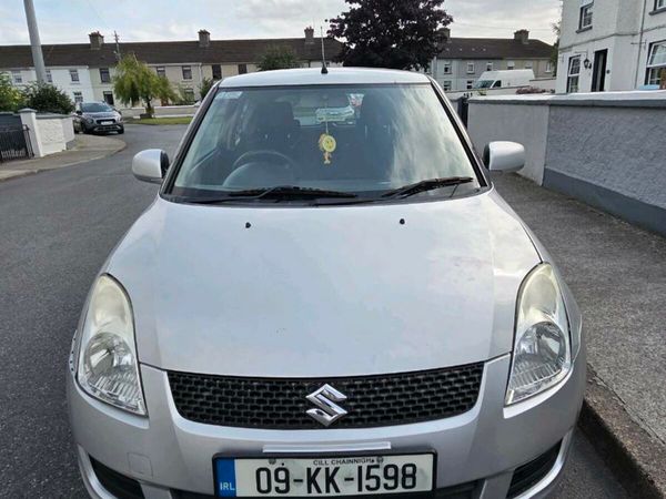 Suzuki Swift Hatchback, Petrol, 2009, Silver