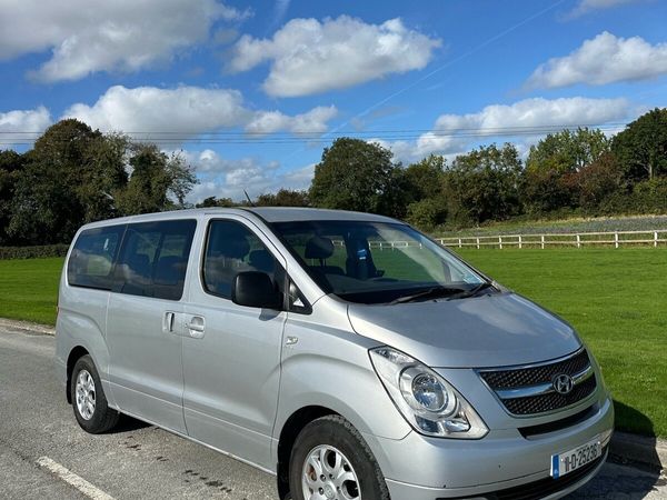 Hyundai Montana MPV, Diesel, 2011, Silver