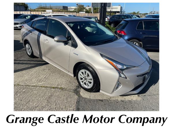Toyota Prius Hatchback, Petrol Hybrid, 2018, Gold