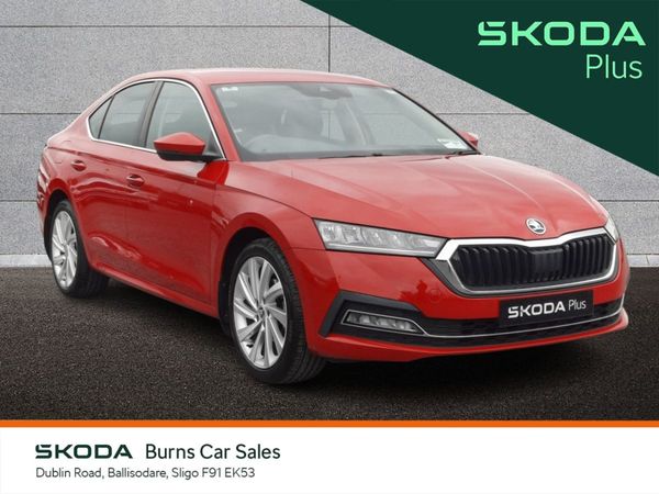 Skoda Octavia Saloon, Petrol, 2023, Red