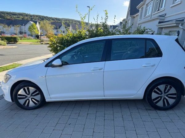 Volkswagen Golf Hatchback, Electric, 2018, White
