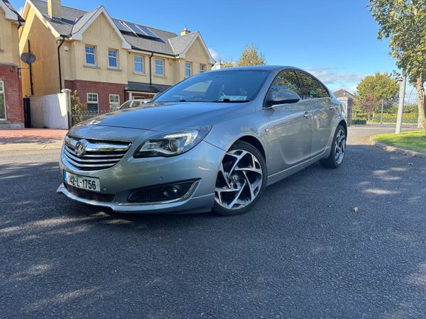 Vauxhall Insignia Hatchback, Diesel, 2014, Silver