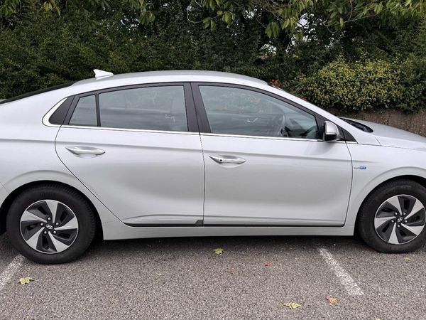 Hyundai IONIQ Hatchback, Petrol Hybrid, 2017, Silver