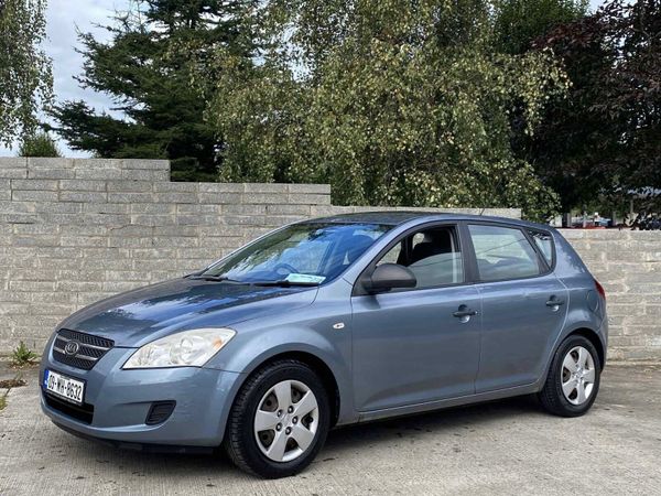 Kia Ceed Hatchback, Diesel, 2009, Blue
