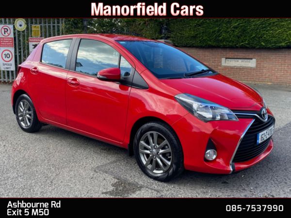 Toyota Yaris Hatchback, Petrol, 2016, Red