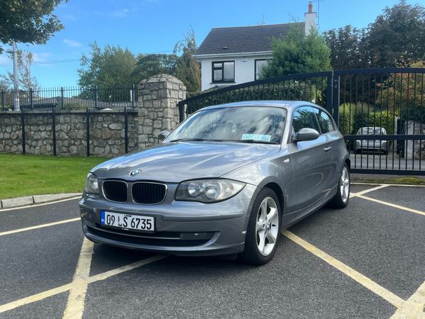 BMW 1-Series Hatchback, Diesel, 2009, Grey