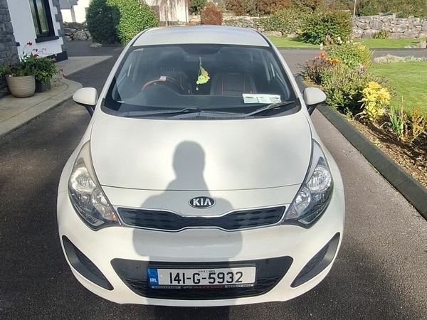 Kia Rio Hatchback, Petrol, 2014, White