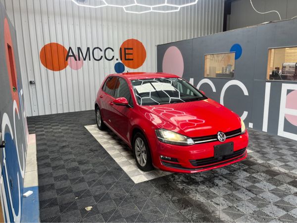 Volkswagen Golf Hatchback, Petrol, 2015, Red