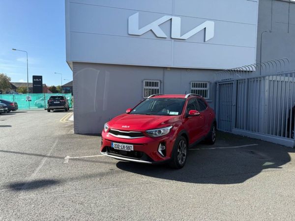 Kia Stonic MPV, Hybrid, 2023, Red