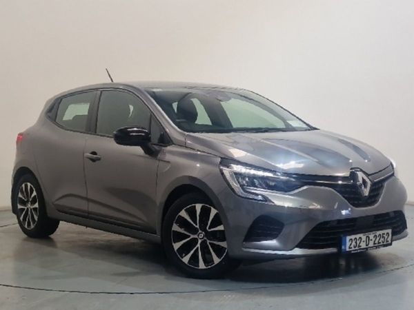 Renault Clio Hatchback, Petrol, 2023, Grey