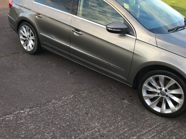 Volkswagen Passat Coupe, Diesel, 2011, Brown
