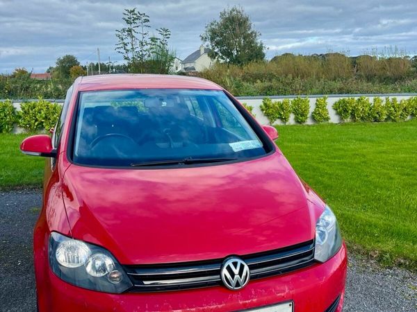 Volkswagen Golf Hatchback, Diesel, 2011, Red