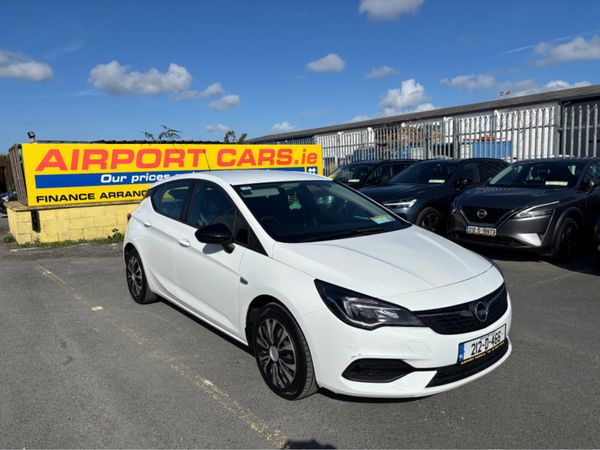 Opel Astra Hatchback, Petrol, 2021, White