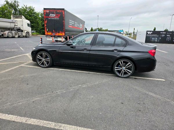 BMW 3-Series Saloon, Diesel, 2017, Black