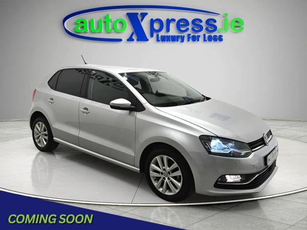 Volkswagen Polo Hatchback, Petrol, 2016, Silver