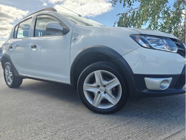 Dacia Sandero Hatchback, Diesel, 2015, White