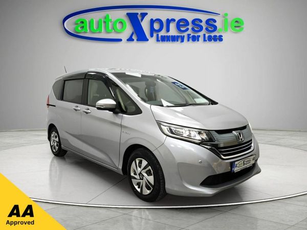 Honda Freed MPV, Petrol Hybrid, 2017, Silver